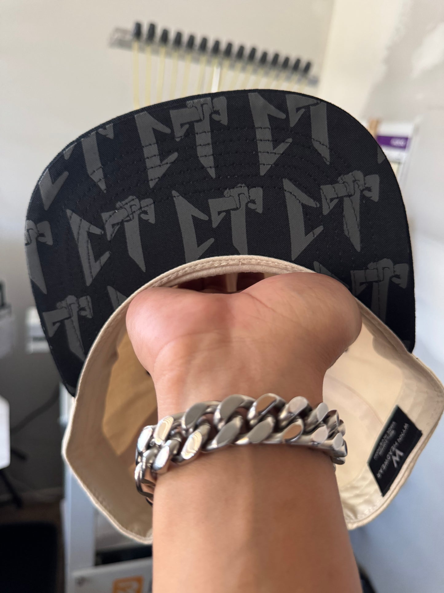 Corridos Tumbados Snapback – TC Street Crown Edition
