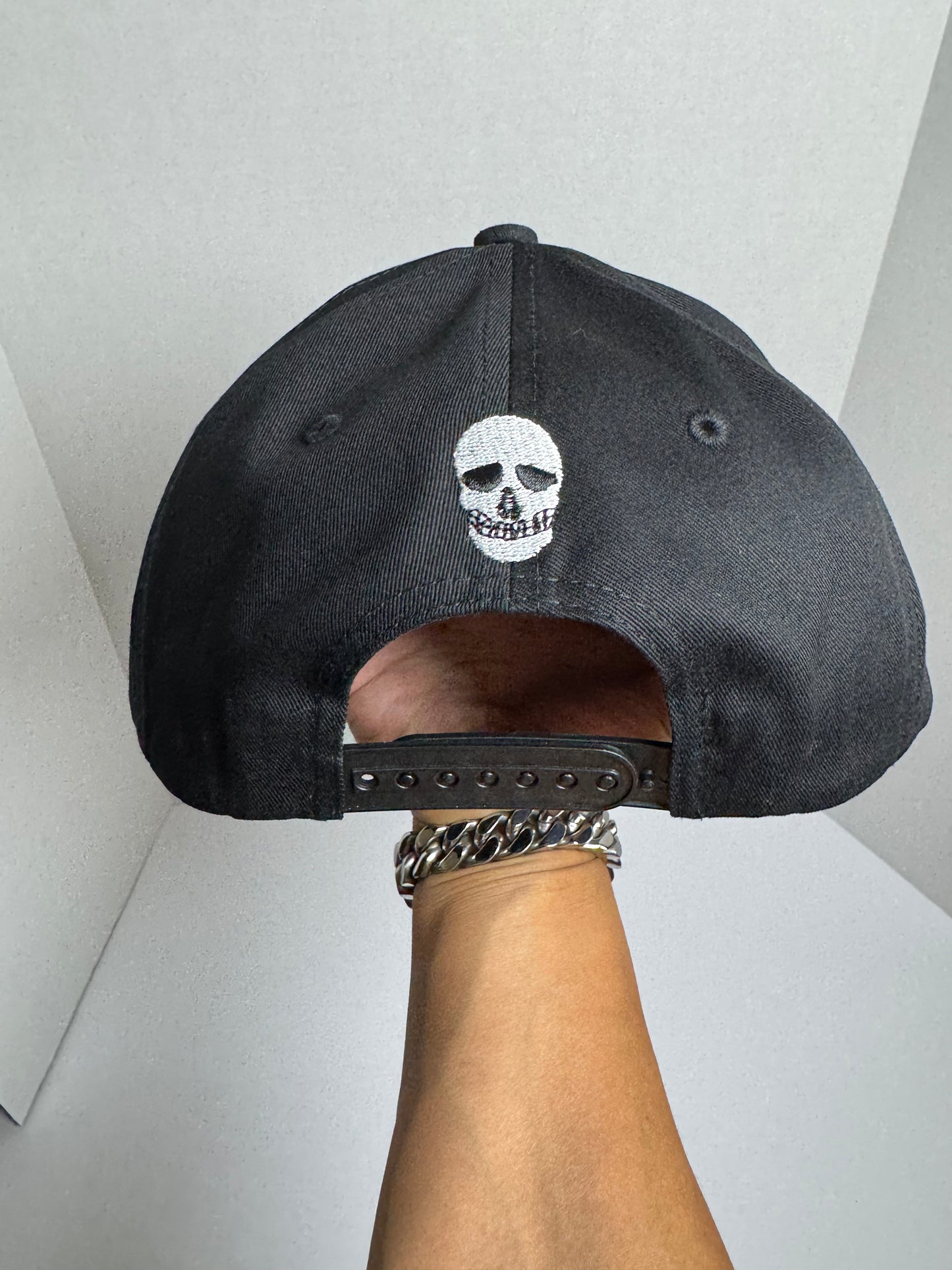 Sugar Skull Snapback β Shadow Crown Edition Gothic. Sacred. Street-Approved.
